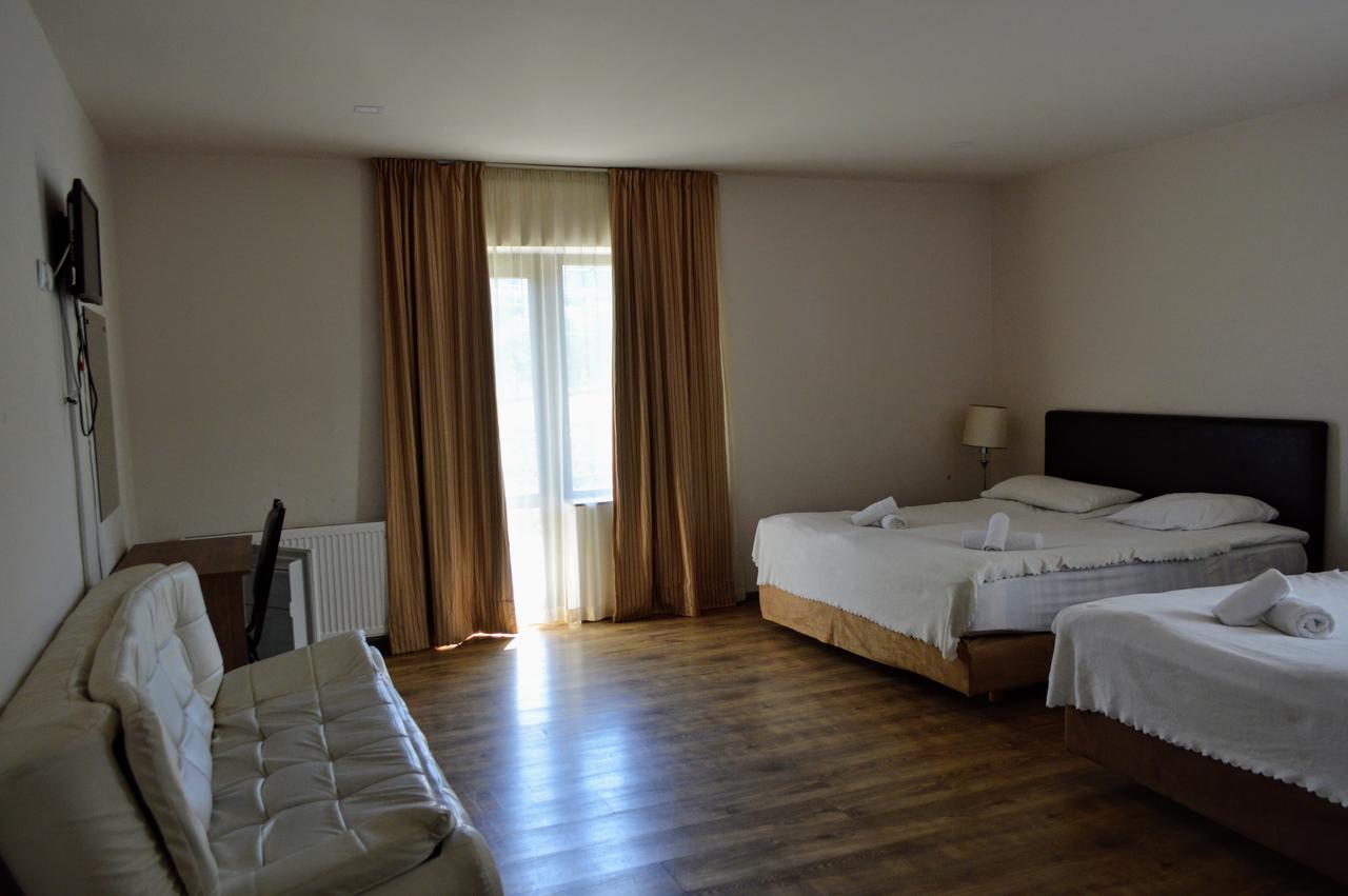 New White House Hotel Bakuriani Exterior foto