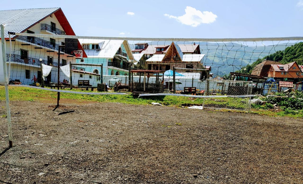 New White House Hotel Bakuriani Exterior foto